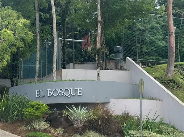 (undisclosed Address), GUAYNABO, PR 00969
