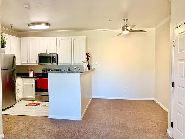 2x1 Kitchen & Dining