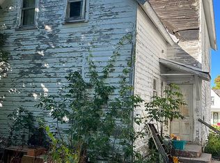 205 W Harrie St, Newberry, MI 49868