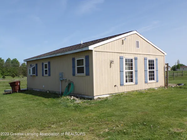 6081 Owen Ln, Olivet, MI 49076