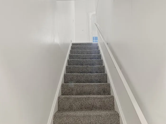 1321 Hermes Ave — Photo 9