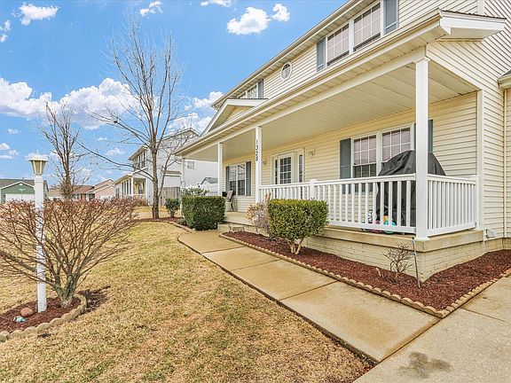 4th image of 1328 W Ridge Ln