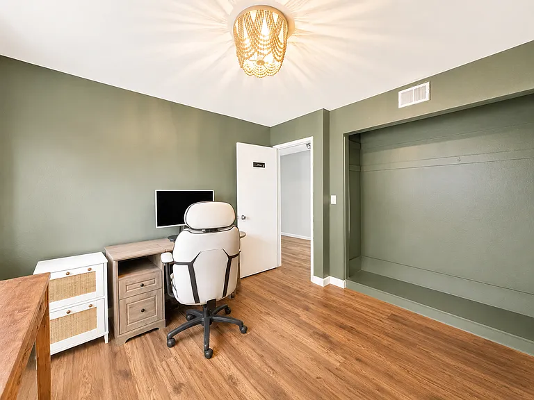 7717 Paul Dr — Photo 16