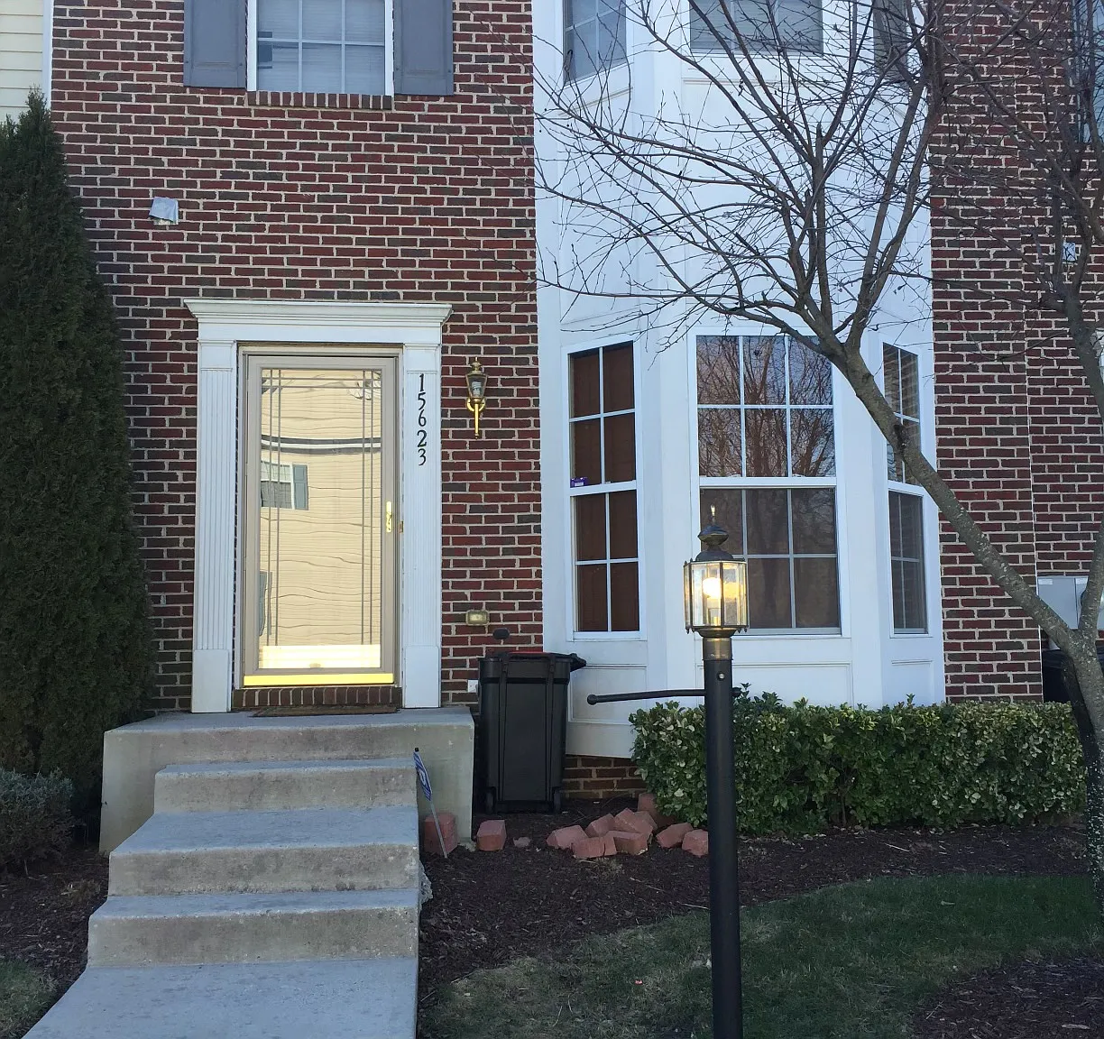 4 bed, 3.5 bath, 1424 sqft, $2,700 — Photo 1