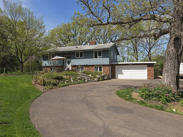 2120 Douglynn Ln, Saint Paul, MN 55119
