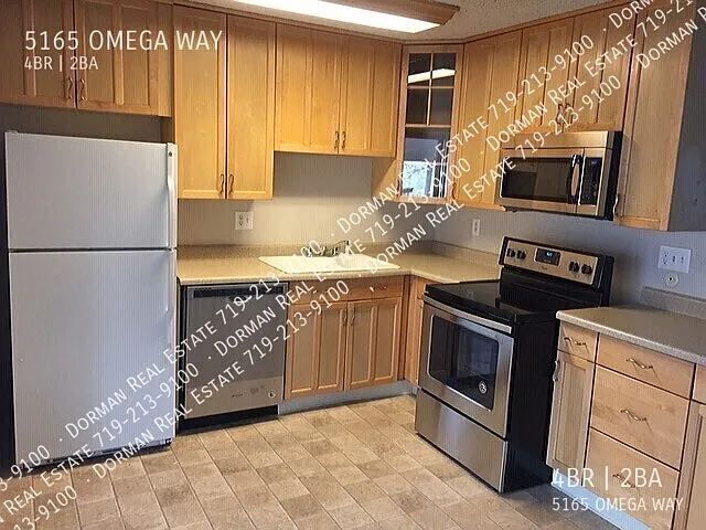 5165 Omega Way — Photo 2