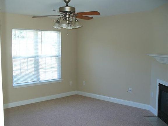 5th image of 223 Christianna Ct NW