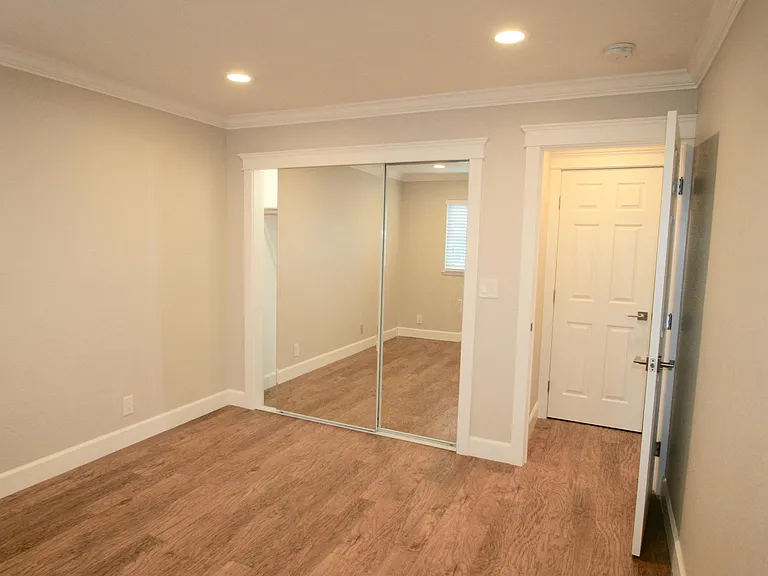 Detailed ceiling crown moulding
Craftsman door/closet wood work framing