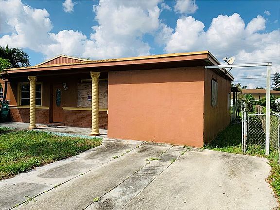 3rd image of 4421 NW 171st St
