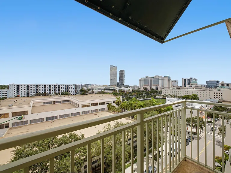 610 Clematis St #804 — Photo 3