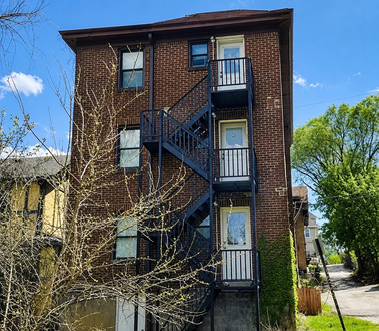 2 bed, 1250 sqft, $1,250 — Photo 2