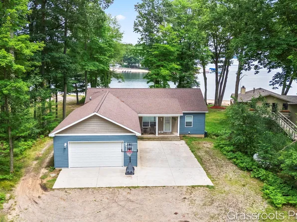 14146 S Star Lake Dr, Baldwin, MI 49304