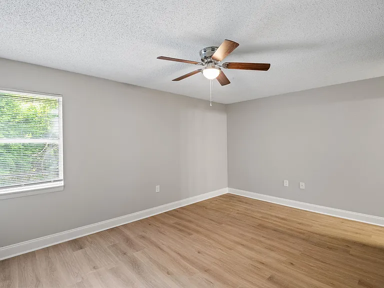 Arbor Landing Apartments — Photo 10