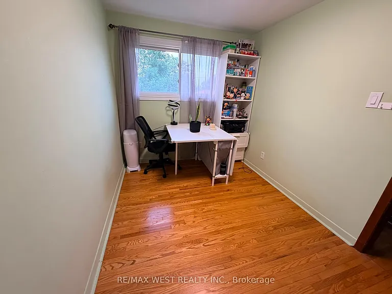 1254 Treeland St — Photo 17