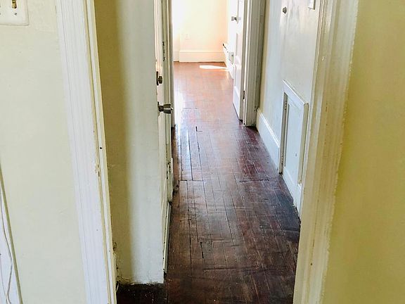 5th image of 5115 N Broad St Floor 3