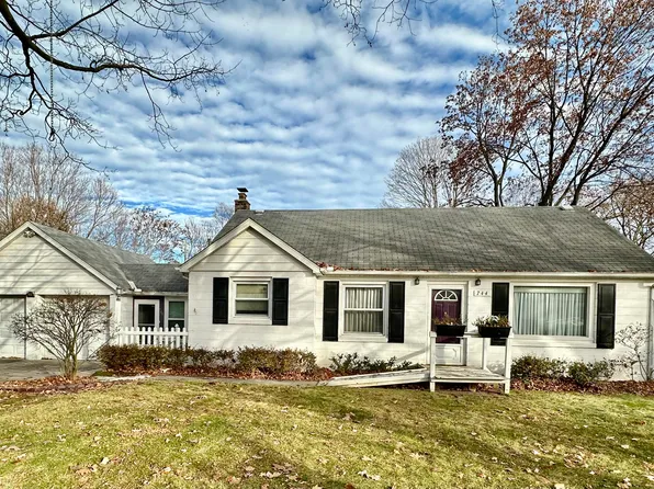 744 Horton St, Northville, MI 48167