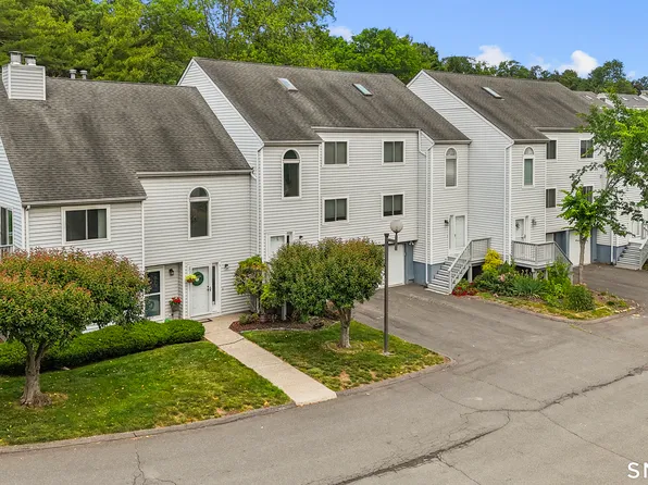 9 Clubhouse Drive #9, Cromwell, CT 06416