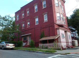 1580 3rd St, Rensselaer, NY 12144