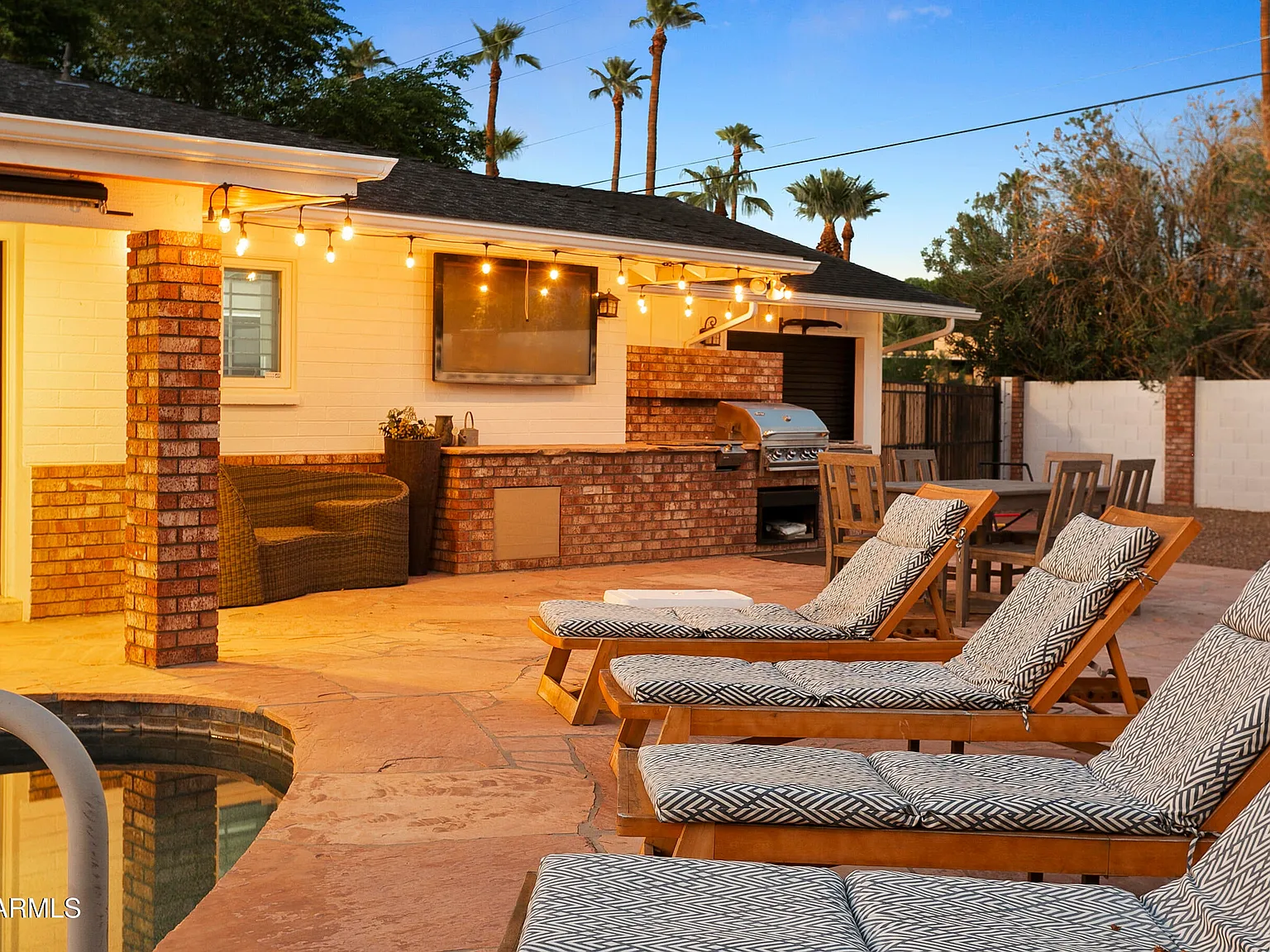 4 bed, 2.5 bath, 2609 sqft, $6,750 — Photo 3
