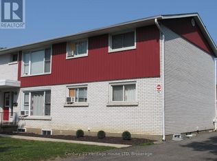 377 Glenridge Ave #4, Saint Catharines, ON L2T 3K8