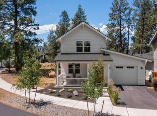 1074 E Horse Back Trl, Sisters, OR