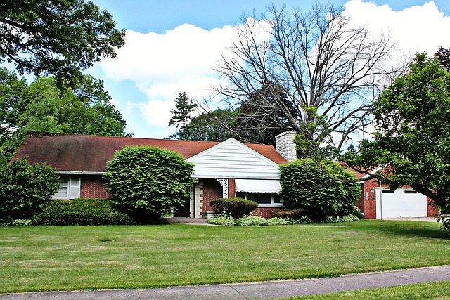 1st image of 920 Woodlane Ave