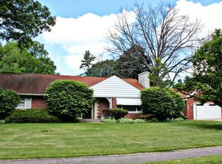920 Woodlane Ave, Rockford, IL 61107