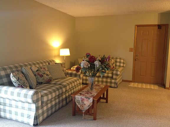 4th image of 1510 Rock Run Dr #3B