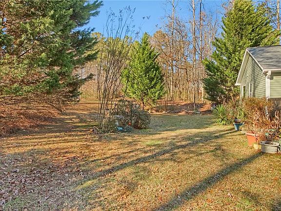 3rd image of 357 Falling Timber Ct