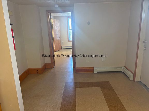 5th image of 204-212 Coe St #208-2