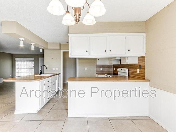 5th image of 6605 Lyrewood Ln