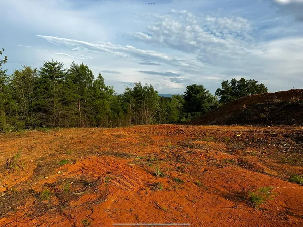 1 E Meeting St, Dandridge, TN 37725