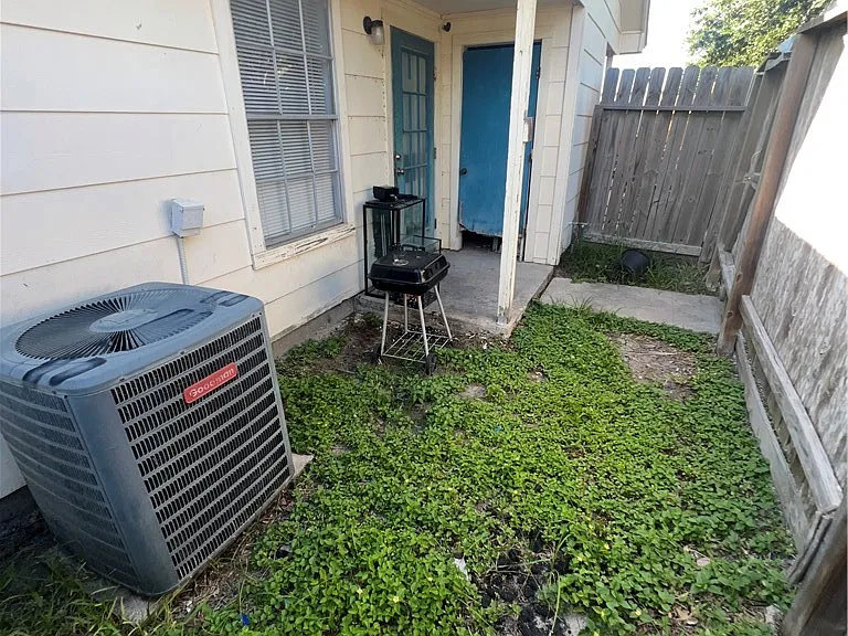 7202 The Mansions Dr #I1 — Photo 13