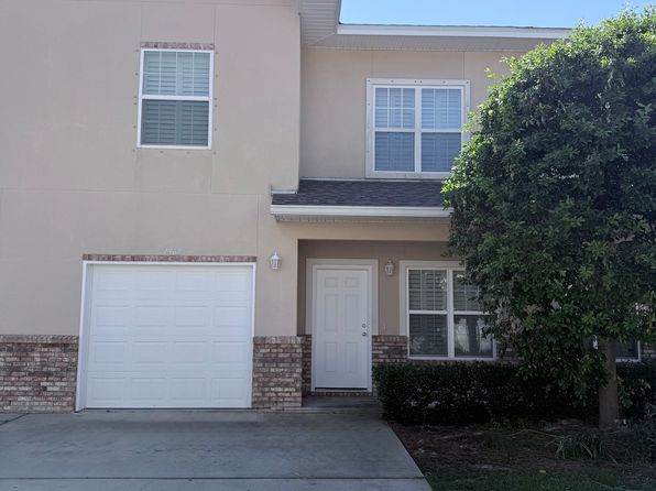 1489 Bentley Cir