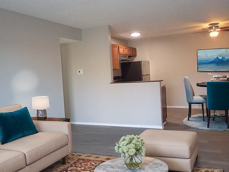 Spencer Creek Apartments — Photo 16