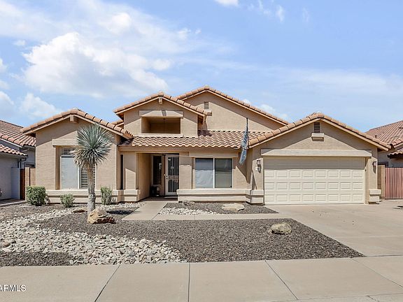 2nd image of 840 N APRIL Drive