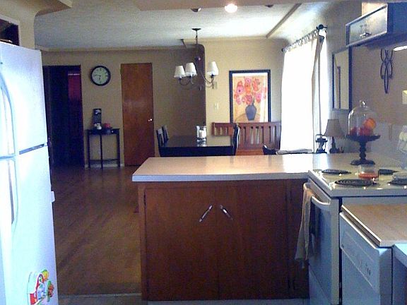 4th image of 28 D St SW