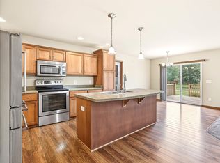 6115 Sledding Pkwy, Mc Farland, WI 53558