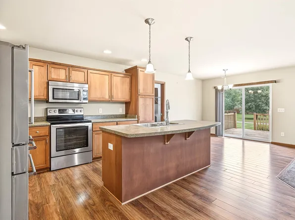 6115 Sledding Pkwy, Mc Farland, WI 53558