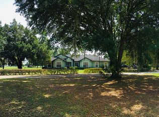 28308 Williams Woods Rd, Tavares, FL 32778