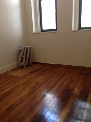 Rented by Kings Court Real Estate | media 26