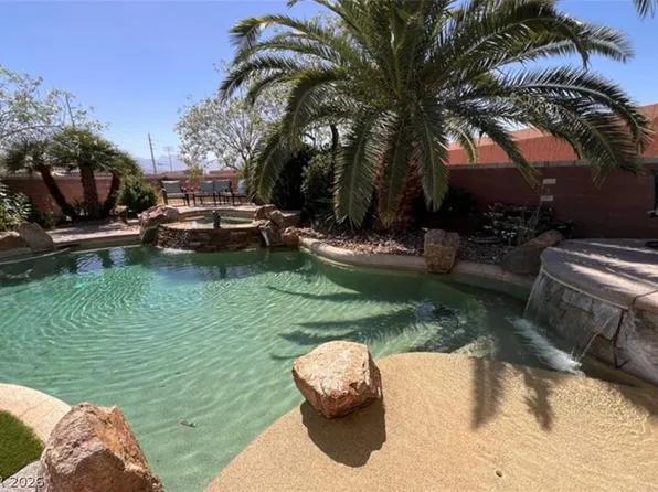 6405 Raptor Ct, North Las Vegas, NV 89084