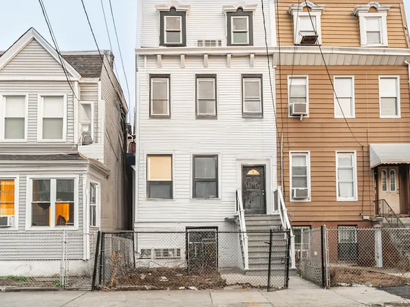 258 Clerk Street image 19 of 21