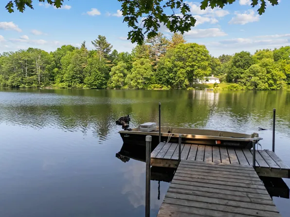 106 Frost Drive, Monmouth, ME 04259