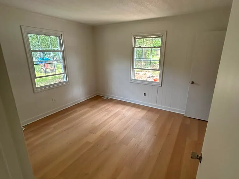 153 Octavia Dr — Photo 6