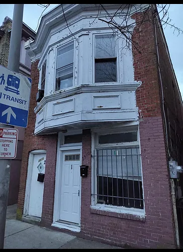 2510 Arctic Ave #1 Photo 1