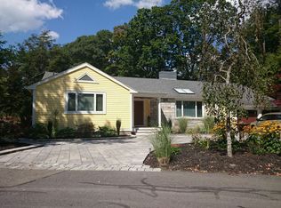 61 Baker Cir, Brookline, MA 02467
