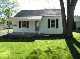 1814 Wilcox St, Crest Hill, IL 60403