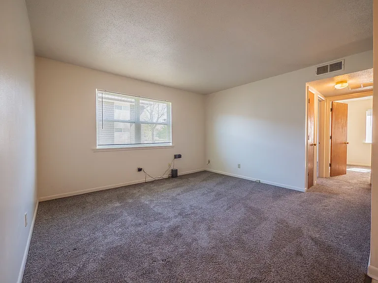 Campus View Apartments — Photo 48