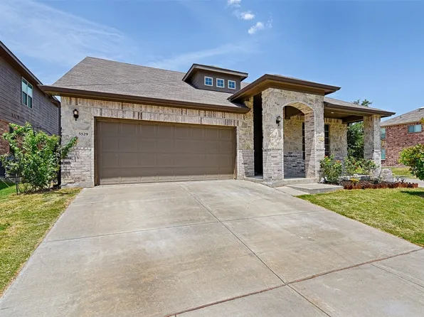 5529 Marina Dr, Denton, TX 76208
